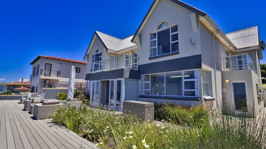 To Let 5 Bedroom Property for Rent in Hersham Western Cape